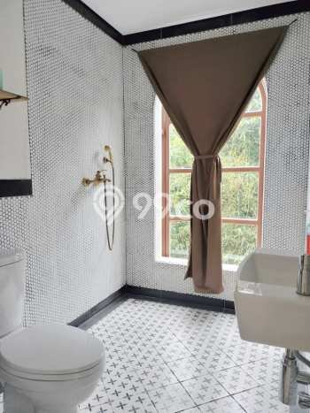 Peluang Langka! Vila Kawasan Coblong, Ukuran 433m2m², Lokasi Strategis dekat dengan beragam fasilitas Peluang Langka! Vila Kawasan Coblong, Ukuran 433m2m², Lokasi Strategis dekat dengan beragam fasilitas