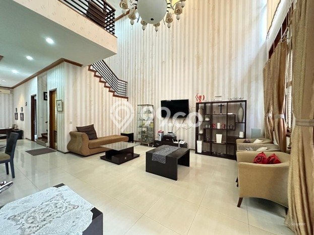 Hunian Elit LB 190m2 Siap Pakai Desain Elegan di Pajajaran, Bandung Hunian Elit LB 190m2 Siap Pakai Desain Elegan di Pajajaran, Bandung
