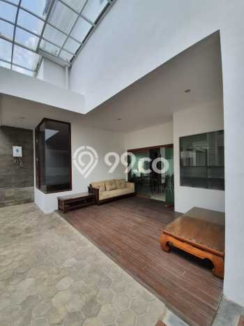 Ready to Use! Premium House LT 434m2 Desain Modern di Pasteur Ready to Use! Premium House LT 434m2 Desain Modern di Pasteur
