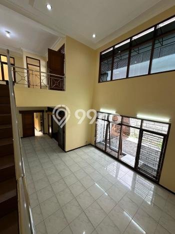 For Sale! Premium House LT 315m2 Desain Modern di Pasteur For Sale! Premium House LT 315m2 Desain Modern di Pasteur