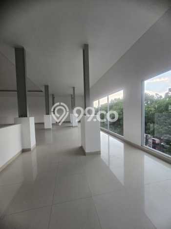 AREA KOMERSIAL! Komersial For Rent Kawasan Surapati, Luas 1500m², Jalan Utama, Siap Operasional AREA KOMERSIAL! Komersial For Rent Kawasan Surapati, Luas 1500m², Jalan Utama, Siap Operasional