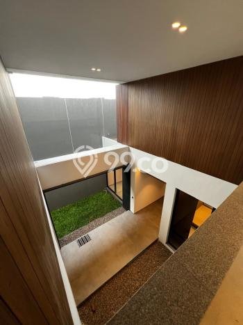 Hunian Mewah LB 550m2 Siap Pakai Desain Elegan di Kota Baru Parahyangan, Bandung Hunian Mewah LB 550m2 Siap Pakai Desain Elegan di Kota Baru Parahyangan, Bandung