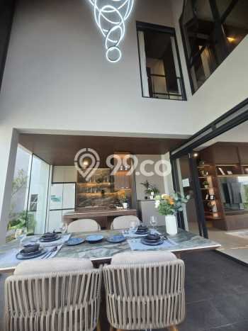 Rumah Elit Modern Tanpa Renovasi di Kota Baru Parahyangan Bandung Rumah Elit Modern Tanpa Renovasi di Kota Baru Parahyangan Bandung