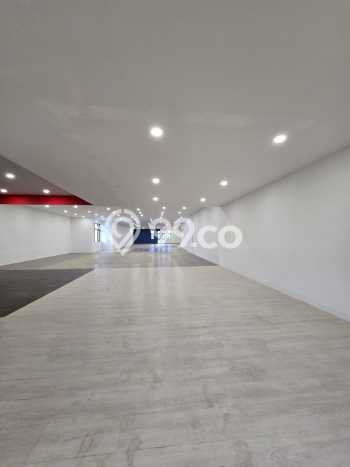 AREA KOMERSIAL! Ruko For Rent di , Luas 1741m2m², Jalan Utama, Siap Operasi AREA KOMERSIAL! Ruko For Rent di , Luas 1741m2m², Jalan Utama, Siap Operasi