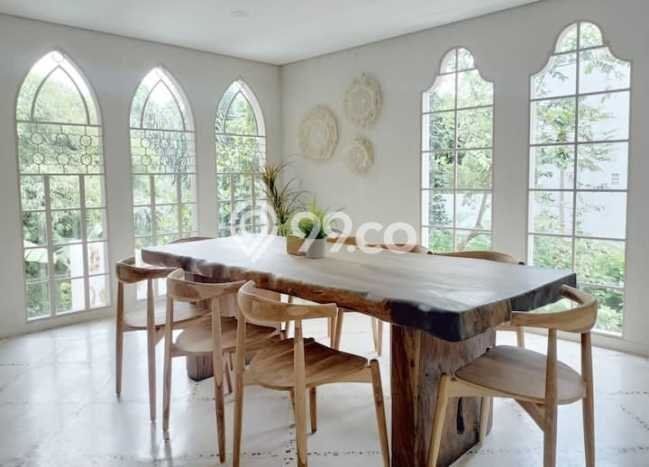 Peluang Langka! Vila Kawasan Coblong, Ukuran 433m2m², Lokasi Strategis dekat dengan beragam fasilitas Peluang Langka! Vila Kawasan Coblong, Ukuran 433m2m², Lokasi Strategis dekat dengan beragam fasilitas