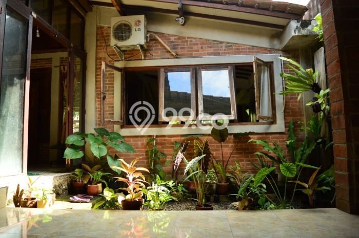 For Sale Rumah 4 Kamar Lokasi Ideal Bagus dan Strategis di Sewon For Sale Rumah 4 Kamar Lokasi Ideal Bagus dan Strategis di Sewon