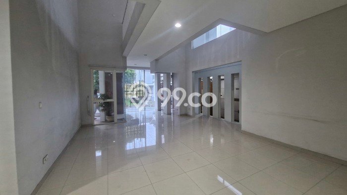 Jual Rumah Mewah Megah Dengan View Cantik di Alam Sutera, Tangerang Jual Rumah Mewah Megah Dengan View Cantik di Alam Sutera, Tangerang