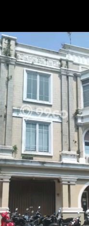Ruko Dijual di Prime Area Tangerang Luas 202m2 Ruko Dijual di Prime Area Tangerang Luas 202m2