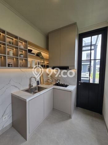 Jual Rumah Mewah Megah Dengan View Cantik di Gading Serpong, Tangerang Jual Rumah Mewah Megah Dengan View Cantik di Gading Serpong, Tangerang