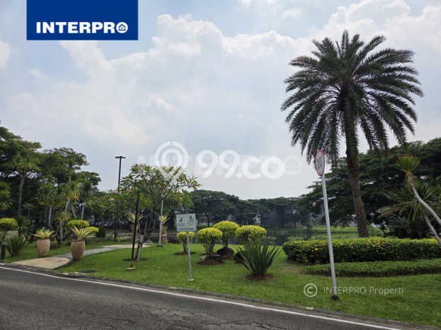 Rumah Mewah LB 250m2 Siap Huni Desain Elegan di Green Lake City, Jakarta Barat Rumah Mewah LB 250m2 Siap Huni Desain Elegan di Green Lake City, Jakarta Barat