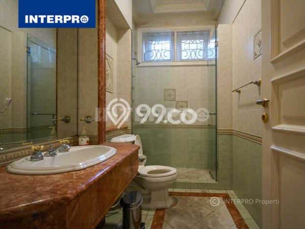 Rumah Luxury Modern Siap Huni di Intercon Jakarta Barat Rumah Luxury Modern Siap Huni di Intercon Jakarta Barat