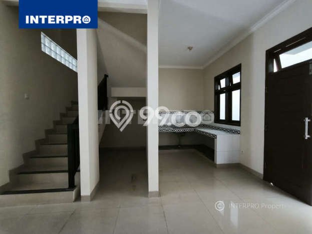 Rumah SUPER MEWAH! di Sunrise Garden, Jakarta Barat, Luas 136m2m² LB 180m2m², BISA KPR Rumah SUPER MEWAH! di Sunrise Garden, Jakarta Barat, Luas 136m2m² LB 180m2m², BISA KPR