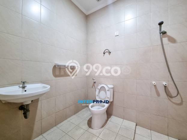 Rumah Modern 2 KT di Alfa Indah Jakarta Barat Semi Furnished Rumah Modern 2 KT di Alfa Indah Jakarta Barat Semi Furnished