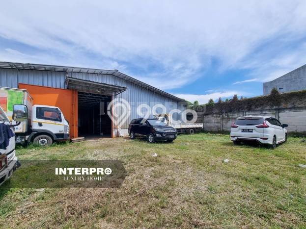 INVESTASI POTENSIAL! Gudang di Karang Tengah, Luas 500m², Tingkat Keramaian Tinggi INVESTASI POTENSIAL! Gudang di Karang Tengah, Luas 500m², Tingkat Keramaian Tinggi