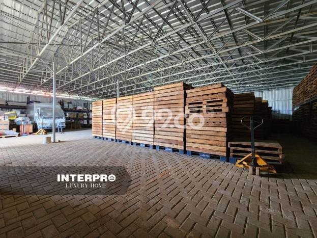 INVESTASI POTENSIAL! Gudang di Karang Tengah, Luas 500m², Tingkat Keramaian Tinggi INVESTASI POTENSIAL! Gudang di Karang Tengah, Luas 500m², Tingkat Keramaian Tinggi