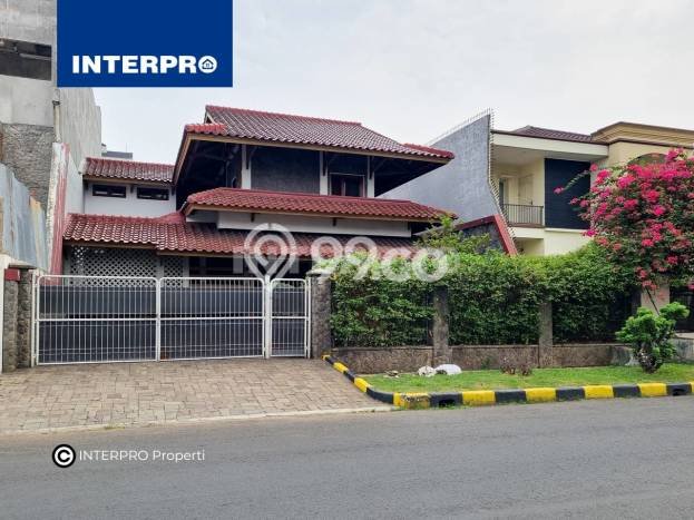Rumah Luxury Modern Siap Huni di Intercon Jakarta Barat Rumah Luxury Modern Siap Huni di Intercon Jakarta Barat