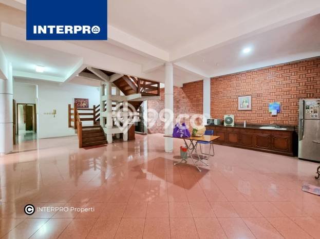 Rumah Luxury Modern Siap Huni di Intercon Jakarta Barat Rumah Luxury Modern Siap Huni di Intercon Jakarta Barat