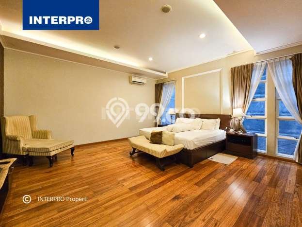 Rumah Mewah LB 750m2 Siap Pakai Desain Elegan di Puri Indah, Jakarta Barat Rumah Mewah LB 750m2 Siap Pakai Desain Elegan di Puri Indah, Jakarta Barat