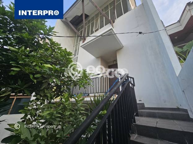Rumah Strategis 4 KT LT 160m2m² di Kedoya Baru, Jakarta Barat Rumah Strategis 4 KT LT 160m2m² di Kedoya Baru, Jakarta Barat