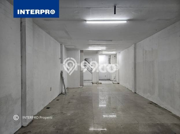 Ruko Kawasan Bisnis di Kelapa Gading, Luas 200m², Jalan Utama Ruko Kawasan Bisnis di Kelapa Gading, Luas 200m², Jalan Utama