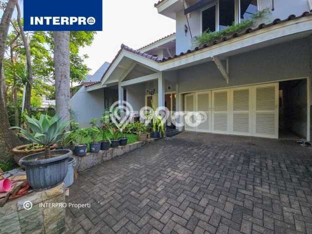 Rumah Elit LB 300m2 Siap Pakai Desain Elegan di Puri Indah, Jakarta Barat Rumah Elit LB 300m2 Siap Pakai Desain Elegan di Puri Indah, Jakarta Barat