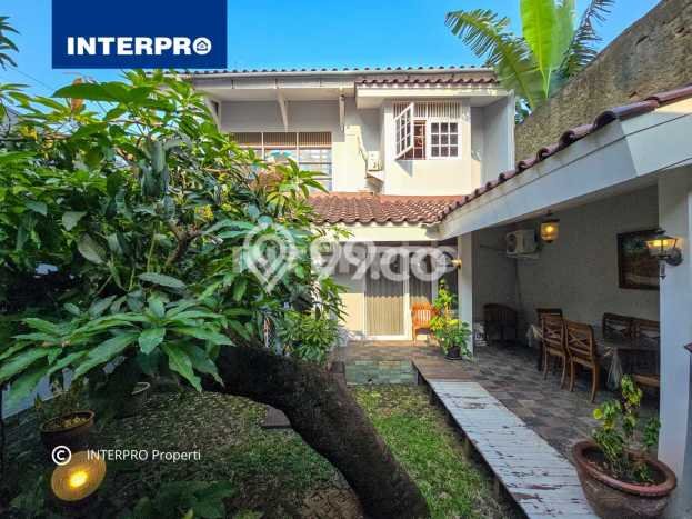 Rumah Elit LB 300m2 Siap Pakai Desain Elegan di Puri Indah, Jakarta Barat Rumah Elit LB 300m2 Siap Pakai Desain Elegan di Puri Indah, Jakarta Barat