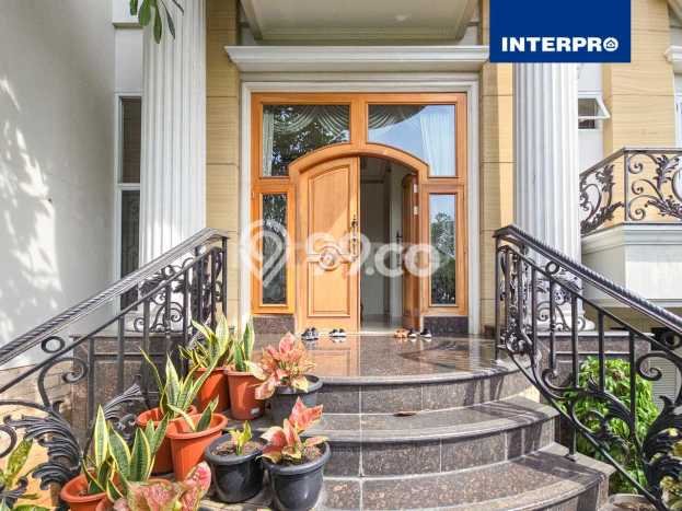 Rumah Elit LB 600m2 Siap Huni Desain Elegan di Puri Indah, Jakarta Barat Rumah Elit LB 600m2 Siap Huni Desain Elegan di Puri Indah, Jakarta Barat