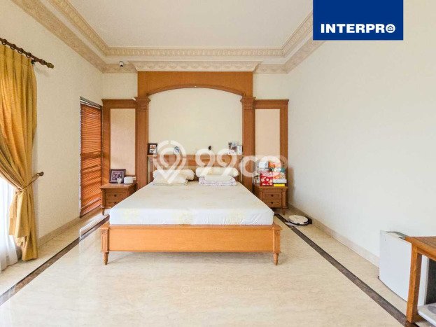 Rumah Elit LB 600m2 Siap Huni Desain Elegan di Puri Indah, Jakarta Barat Rumah Elit LB 600m2 Siap Huni Desain Elegan di Puri Indah, Jakarta Barat