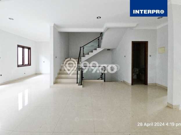 Jual Rumah Mewah Megah Dengan View Eksklusif di Permata Buana, Jakarta Barat Jual Rumah Mewah Megah Dengan View Eksklusif di Permata Buana, Jakarta Barat