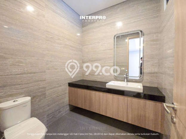 Ready to Use! Luxury House LT 136m2 Desain Modern di Permata Buana Ready to Use! Luxury House LT 136m2 Desain Modern di Permata Buana