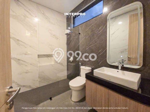 Ready to Use! Luxury House LT 136m2 Desain Modern di Permata Buana Ready to Use! Luxury House LT 136m2 Desain Modern di Permata Buana