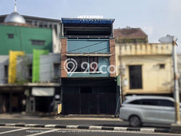 Ruko Bagus Dijual LB 230m2 Lokasi Strategis Jakarta Barat Area Cocok untuk Berbisnis Ruko Bagus Dijual LB 230m2 Lokasi Strategis Jakarta Barat Area Cocok untuk Berbisnis