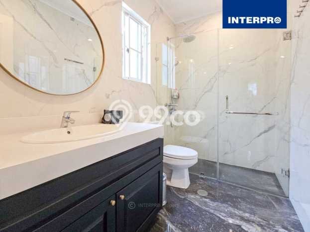 Rumah LT 287m2m² / LB 250m2m² di Kawasan , Tangerang Rumah LT 287m2m² / LB 250m2m² di Kawasan , Tangerang