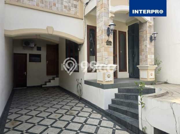 Rumah Elit LB 150m2 Siap Huni Desain Elegan di Jelambar, Jakarta Barat Rumah Elit LB 150m2 Siap Huni Desain Elegan di Jelambar, Jakarta Barat