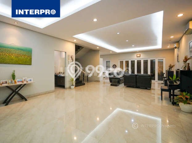 Rumah Elit LB 500m2 Siap Huni Desain Elegan di Puri Indah, Jakarta Barat Rumah Elit LB 500m2 Siap Huni Desain Elegan di Puri Indah, Jakarta Barat