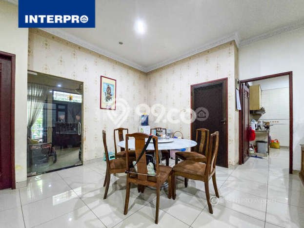 Rumah Elit Modern Siap Huni di Meruya Jakarta Barat Rumah Elit Modern Siap Huni di Meruya Jakarta Barat