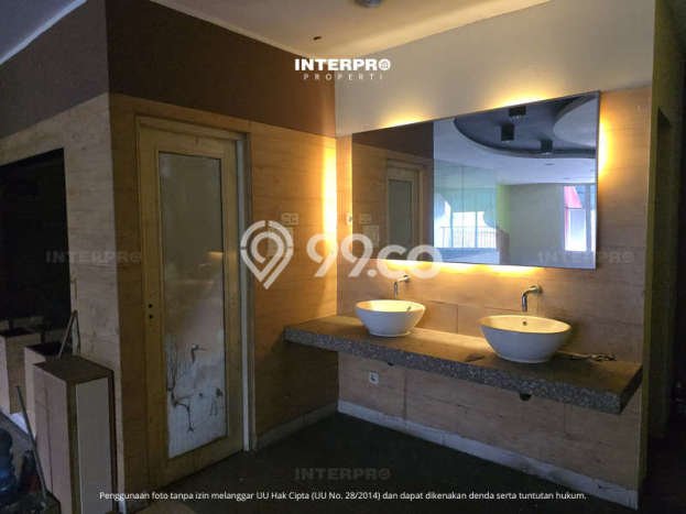 Unit Komersial Disewakan di Jakarta Barat Area Strategis Harga Kompetitif Unit Komersial Disewakan di Jakarta Barat Area Strategis Harga Kompetitif