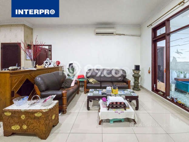 Rumah Elit Modern Siap Huni di Meruya Jakarta Barat Rumah Elit Modern Siap Huni di Meruya Jakarta Barat