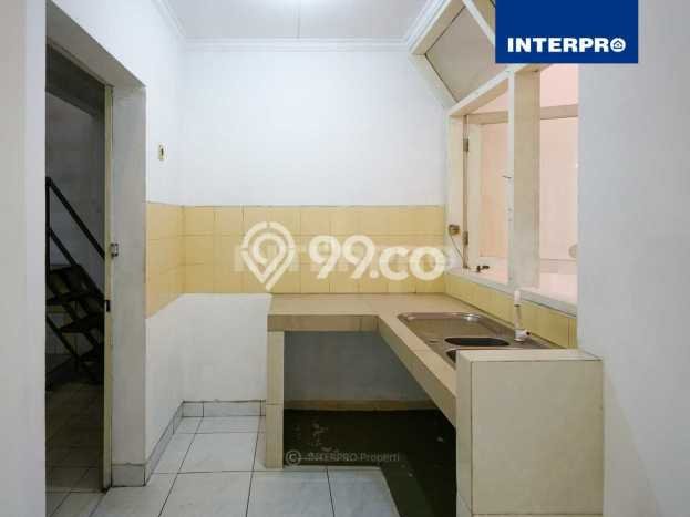 LOKASI TERBAIK! Rumah kawasan Permata Buana, 2 KM, Lingkungan Elite, LT 144m² Bangunan 180m² LOKASI TERBAIK! Rumah kawasan Permata Buana, 2 KM, Lingkungan Elite, LT 144m² Bangunan 180m²