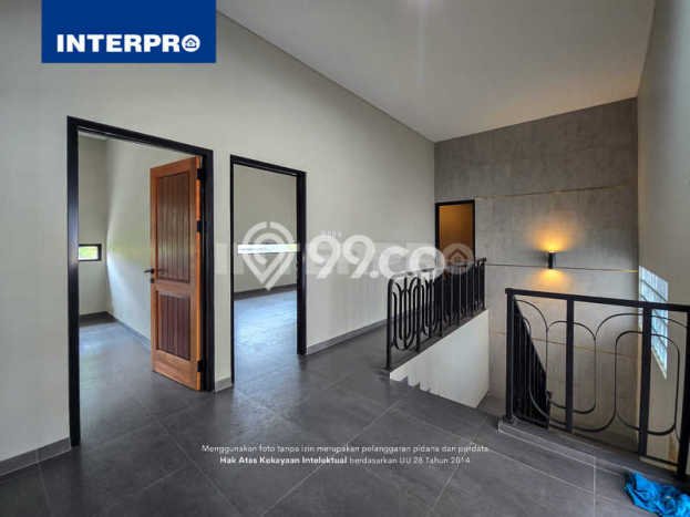 Rumah Kawasan Kav DKI, Luas 250m2m², Bangunan 300m2m² Rumah Kawasan Kav DKI, Luas 250m2m², Bangunan 300m2m²