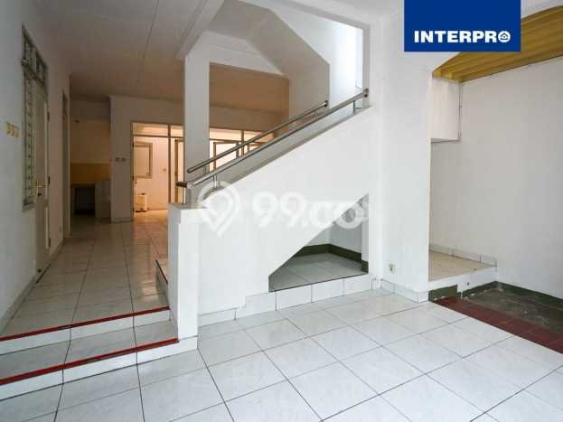 LOKASI TERBAIK! Rumah kawasan Permata Buana, 2 KM, Lingkungan Elite, LT 144m² Bangunan 180m² LOKASI TERBAIK! Rumah kawasan Permata Buana, 2 KM, Lingkungan Elite, LT 144m² Bangunan 180m²