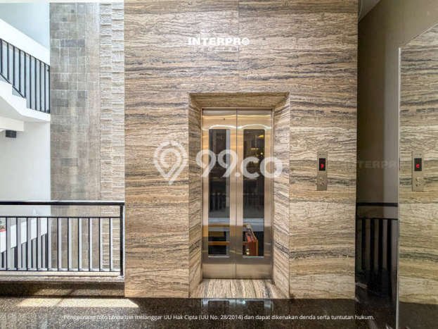 Rumah Elit LB 1000m2 Siap Huni Desain Elegan di Green garden, Jakarta Barat Rumah Elit LB 1000m2 Siap Huni Desain Elegan di Green garden, Jakarta Barat