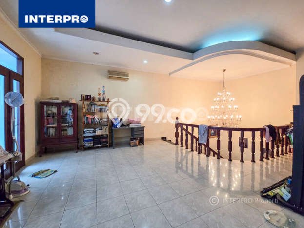 Rumah Elit Modern Siap Huni di Meruya Jakarta Barat Rumah Elit Modern Siap Huni di Meruya Jakarta Barat