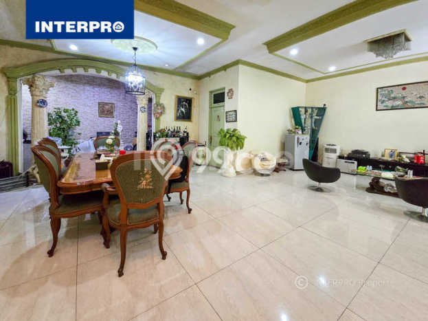 Rumah Elit LB 300m2 Siap Pakai Desain Elegan di Puri Indah, Jakarta Barat Rumah Elit LB 300m2 Siap Pakai Desain Elegan di Puri Indah, Jakarta Barat