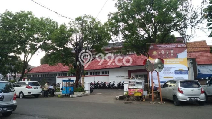 Rumah Berkualitas 10 Kamar Tidur dan 4 Kamar Mandi di Lokasi Strategis Burangrang, Bandung Rumah Berkualitas 10 Kamar Tidur dan 4 Kamar Mandi di Lokasi Strategis Burangrang, Bandung