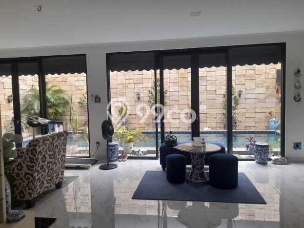 Dijual Rumah Luas Elegan Dengan View Eksklusif di Sektor 8-Bintaro, Jakarta Selatan Dijual Rumah Luas Elegan Dengan View Eksklusif di Sektor 8-Bintaro, Jakarta Selatan