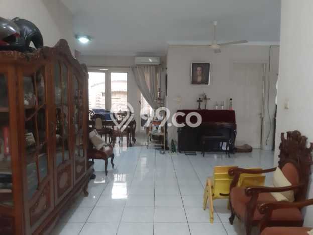 Rumah Mewah LB 250m2 Siap Huni Desain Elegan di Rempoa, Tangerang Rumah Mewah LB 250m2 Siap Huni Desain Elegan di Rempoa, Tangerang