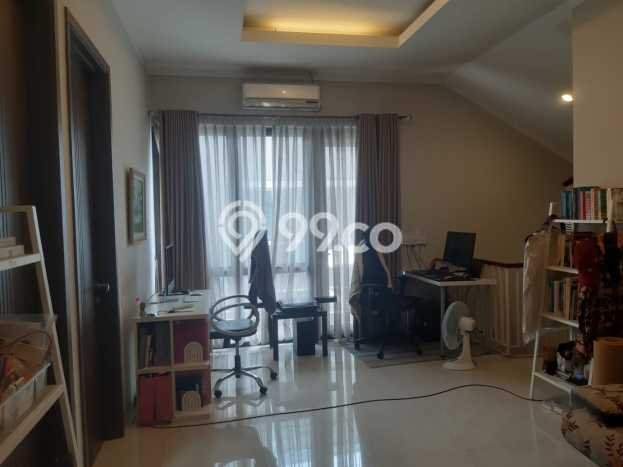Hunian Elit LB 233m2 Siap Huni Desain Elegan di Bintaro, Tangerang Selatan Hunian Elit LB 233m2 Siap Huni Desain Elegan di Bintaro, Tangerang Selatan