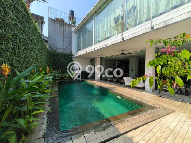 Jual Rumah Luas Megah Dengan View Cantik di Bintaro, Jakarta Selatan Jual Rumah Luas Megah Dengan View Cantik di Bintaro, Jakarta Selatan