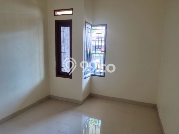 Jual Rumah Strategis Bagus Punya 4 KT di Pamulang Tangerang Selatan - Jual Rumah Strategis Bagus Punya 4 KT di Pamulang Tangerang Selatan -